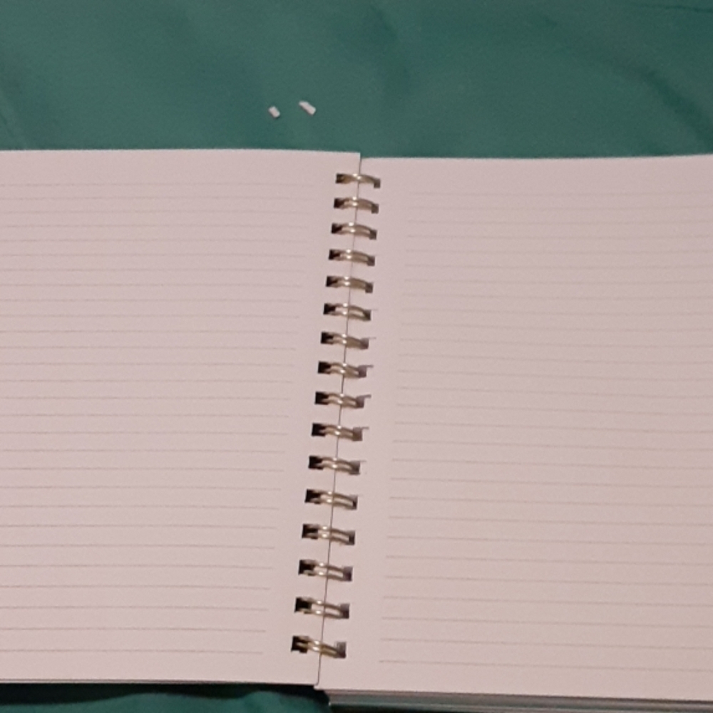 Note book - Picture 3 of 7